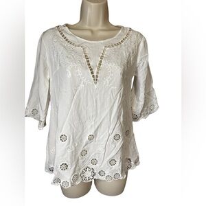 SOLITAIRE White Lace-Trimmed Blouse